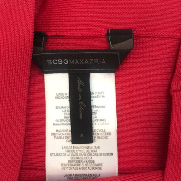 BCBG red powerskirt - Picture 3 of 3